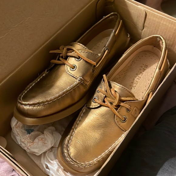 Sperry Shoes - New in box SPERRY 5.5 woman’s Top Sider Metallic Copper/Brass